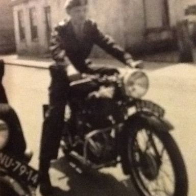 Kenteken: A 47845; Royal Enfield, foto: H. O. Hektor