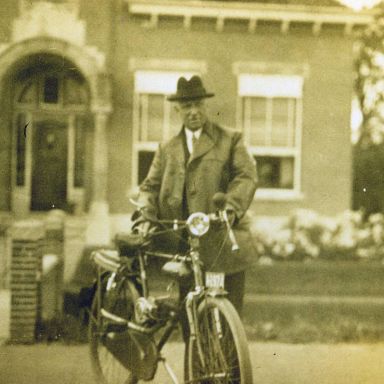 Kenteken: A 2974; Burgers ENR met ILO motor, foto: archief W. Mollema
