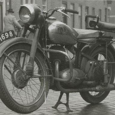 Kenteken: A 41698; JAWA, foto uit archief Kantongerecht Winschoten (154-8_36)