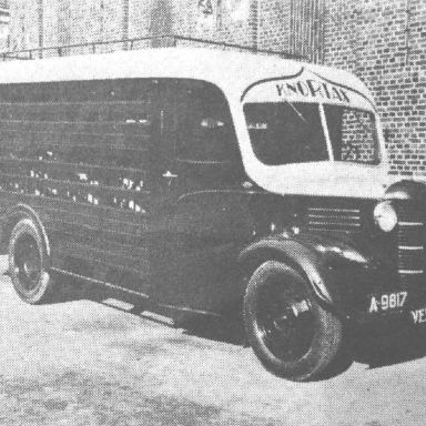 Kenteken: A 9817; Austin, de "Knortax", foto: fam. Heijerman