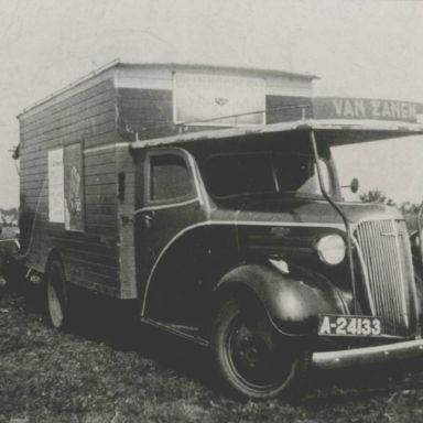 Kenteken: A 24133; Chevrolet, foto: collectie Veenkoloniaal Museum (Bo 338)