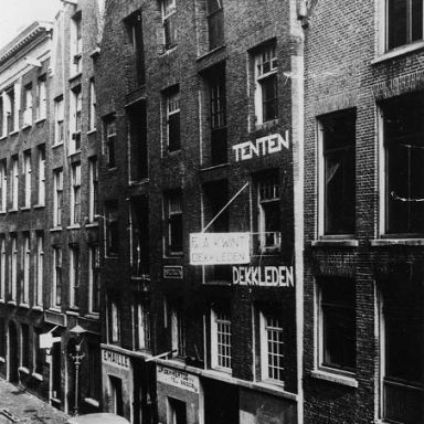 Kenteken: A 29721; Rotterdam, Pand van de Fa. Kwint, Jufferstraat 10, 1939 (818-19699)