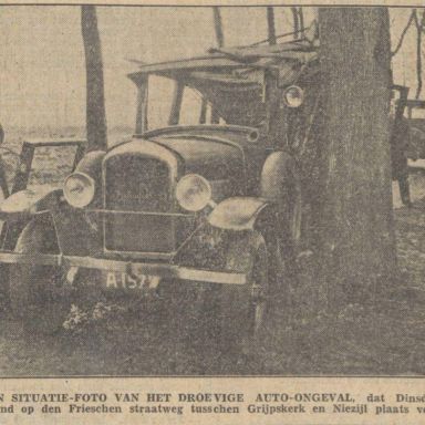 Kenteken: A 15715; Peugeot 10 CV, Nieuwsblad van het Noorden, 15-11-1928