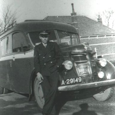 Kenteken: A 29149; Pop Horneman voor de International, foto: archief W. Mollema