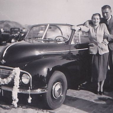 Kenteken: A 771; Morris Minor, Hillegom, 1948, foto: K. Roukes - Feiken