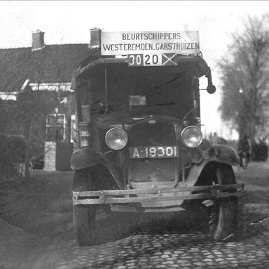 Kenteken: A 18301; Ford, foto: archief W. Mollema