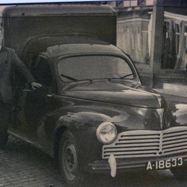 Kenteken: A 18633; Peugeot, foto: archief W. Mollema