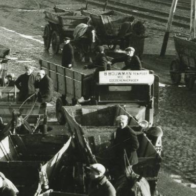 Kenteken: A 14699; Groningen, Van Heemskerckstraat, 1930, foto: archief Suiker Unie (uitsnede 2563_0010_031.jpg)