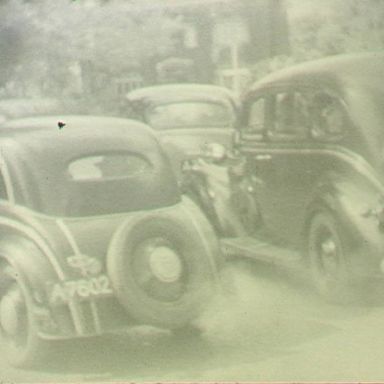 Kenteken: A 7602; DKW, foto: Still uit GAVA-film AV2587