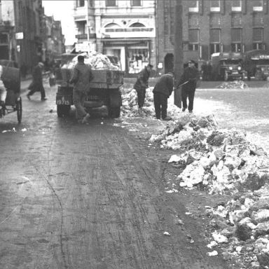 Kenteken: A 19715; foto: archief Gemeentereiniging (1475)