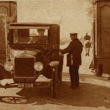 Kenteken: A 8384; Ford, Het Noorden in Woord en Beeld 17-04-1931, foto: archief W. Mollema