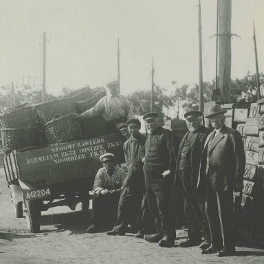 Kenteken: A 12204; Zoutkamp ca. 1930, foto: uitsnede 818-18743.jpg