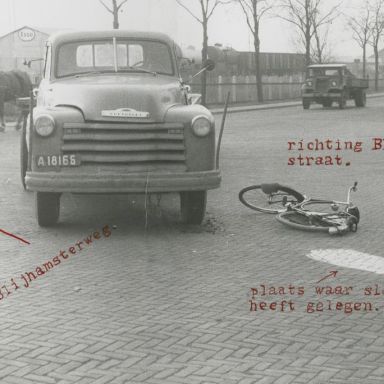 Kenteken: A 18166; Chevrolet, foto uit archief Kantongerecht Winschoten (154-8_31)