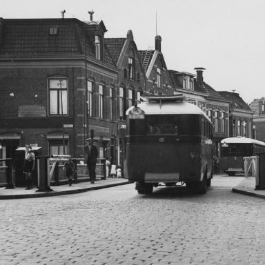 Kenteken: A 5716;  Stewartbus, Groningen, Eelderbrug, 1937 (1785-3801)