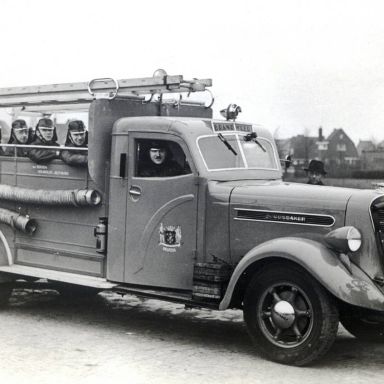 Kenteken: A 32531; Studebaker met kenteken van fabrikant van Bergen A-11249, foto: J. Pots