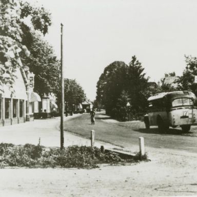 Kenteken: A 30597; Diamond-T in Marum 1939, foto: J. Harmsen