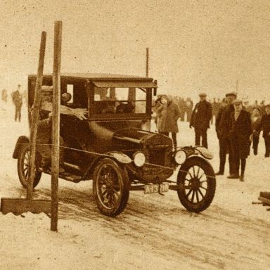 Kenteken: A 13218; Ford, Het Noorden in Woord en Beeld, 01-03-1929