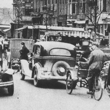 Kenteken: A 4113; Chevrolet, Groningen, Gedempte Zuiderdiep, 1936, foto: uitsnede 1785-2540.jpg