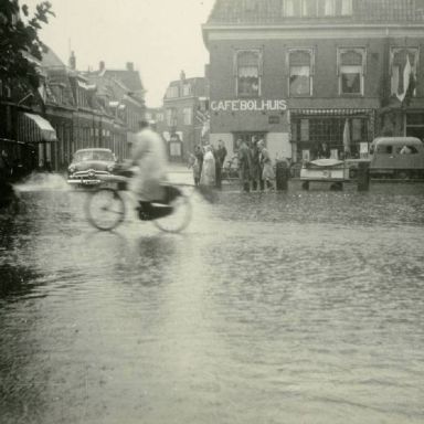 Kenteken: A 31514; Wateroverlast Paterswoldse weg, foto: Aanwinst collectie GrA (2020-181)
