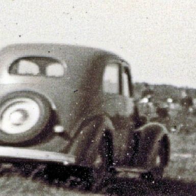 Kenteken: A 27781; Fiat , Close-up Vliegfeesten Eelde 1949, foto: Historische Vereniging Annen