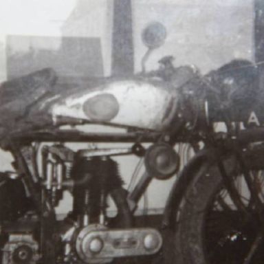 Kenteken: A 8954; foto: R. Mulder