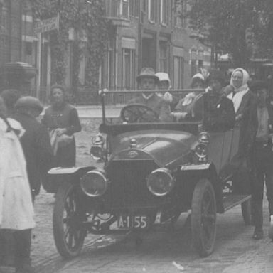 Kenteken: A 1155; Opel, Groningen, Friesche Straatweg ca. 1920, foto: uitsnede 1785-16871.jpg