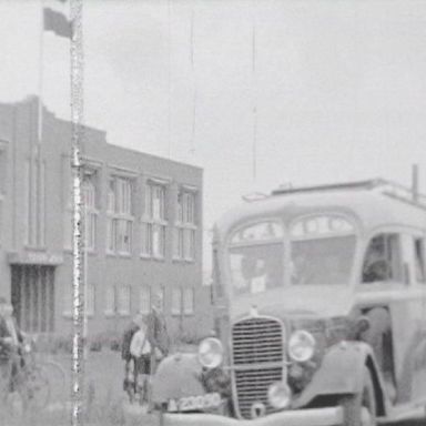 Kenteken: A 23090; Diamond T, foto: Still uit GAVA-film AV0394