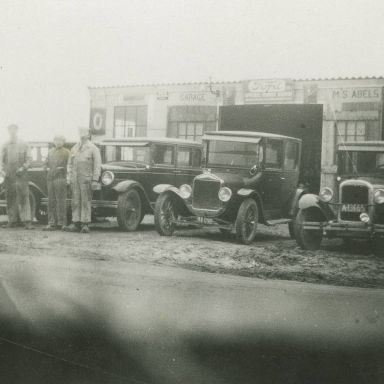 Kenteken: A 13665; Ford garage, Wagenborgen, foto: S. Abels