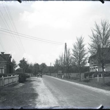 Kenteken: A 15746; Dorpsgezicht Zuidlaren, ca. 1930, foto: Collectie Drents Museum (DM35080507); Fotograaf: F. Strating