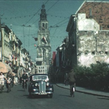 Kenteken: A 32626; Oosterstraat 1948, foto: Still uit GAVA-film AV4988