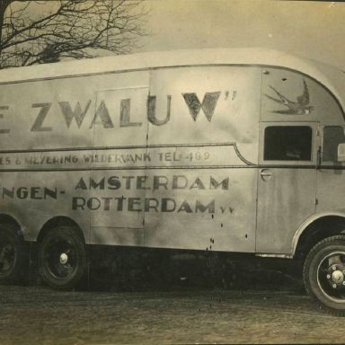 Kenteken: A 25728; Ford, foto: collectie Veenkoloniaal Museum (vm 3.1 Ve We 28)