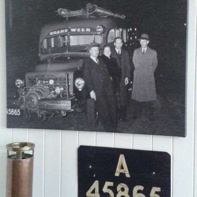 Kenteken: A 45865; foto: <a href='http://www.sobwinschoten.nl/' target='_blank'>website Stichting Oud Brandweermateriaal Winschoten</a>