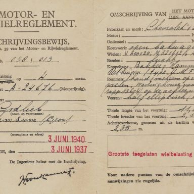 Kenteken: A 24676; Inschrijvingsbewijs Chevrolet vrachtwagen 1937, foto: E. Kappen