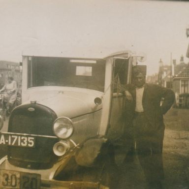Kenteken: A 17135; Ford, Bedum, Boterdiep NZ ca. 1930, foto: O. Amsing