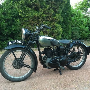 Kenteken: A 38903; Royal Enfield, foto: J. P. Luchtenberg