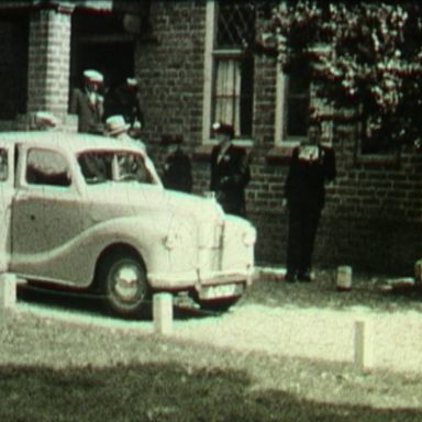 Kenteken: A 1797; Austin A40,  Dwingeloo 1948, foto: Still uit DAVA-film AV2180