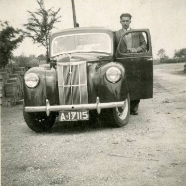 Kenteken: A 17115; Ford Prefect, foto: T. Turksma