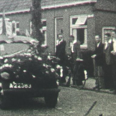 Kenteken: A 22583; foto: Still uit GAVA-film AV2350