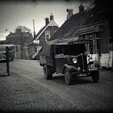 Kenteken: A 4220; Chevrolet, 1935, foto: Still uit GAVA-film AV0043