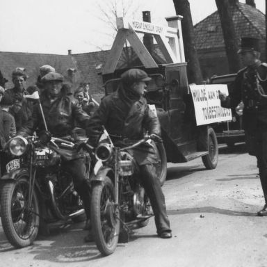 Kenteken: A 17836; Ariël, Foxhol, Korte Groningerweg 2-5-1931, foto: uitsnede 1785-11553.jpg