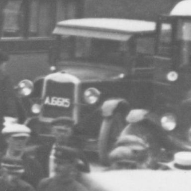 Kenteken: A 6615; Chevrolet Superior sedan, Groningen, Petrus Campersingel, ca 1925, foto: uitsnede 1785-1898.jpg