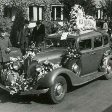 Kenteken: A 903; Graham Standard 6,  Bloemencorso 08-09-1938, (2139-4-022)