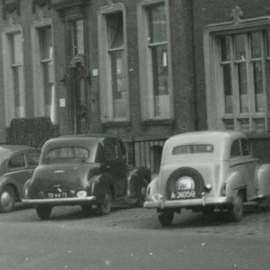 Kenteken: A 31059; Opel Kadett, Martinikerkhof 10, foto: uitsnede 2138-1946.jpg