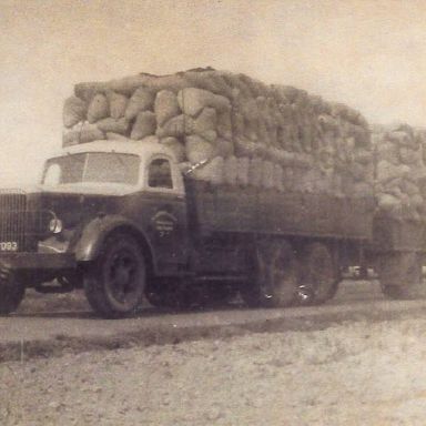 Kenteken: A 37093; Mack, foto: archief W. Mollema
