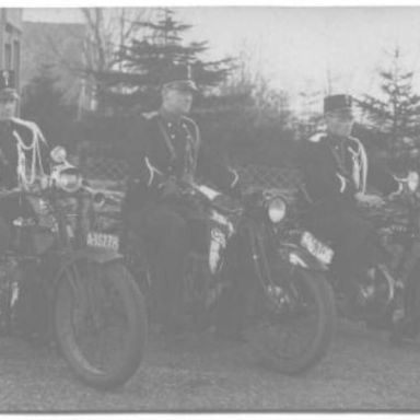 Kenteken: A 15278; foto: <a href='http://marechausseesporen.nl/pagina_oude%20doos.htm' target='_blank'>marechausseesporen.nl</a>