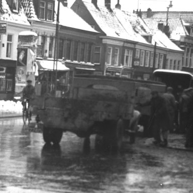 Kenteken: A 27415; foto: archief Gemeentereiniging (1475)