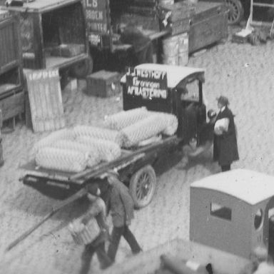 Kenteken: A 15866; Groningen, Vismarkt, 1929, foto: uitsnede 1785-02738.jpg