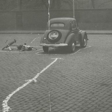 Kenteken: A 33986; Panhard X 85, Winschoten, 20-12-1953, foto uit archief Kantongerecht Winschoten (154-8_60)