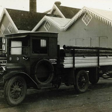 Kenteken: A 3039; GMC, Stoomhoutzagerij en -schaverij van J.M. Meihuizen & Zoon ca. 1920 (818-17447)