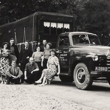 Kenteken: A 28812; Chevrolet in Warnsborn (bij Arnhem), foto: E. Kappen
